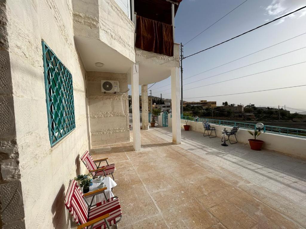 Petra Pass Hostel Wadi Musa Exterior photo