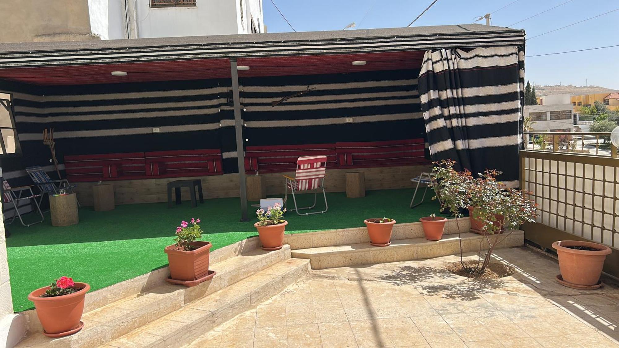 Petra Pass Hostel Wadi Musa Exterior photo